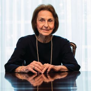 Patricia Hunter Standish ’50, G’57