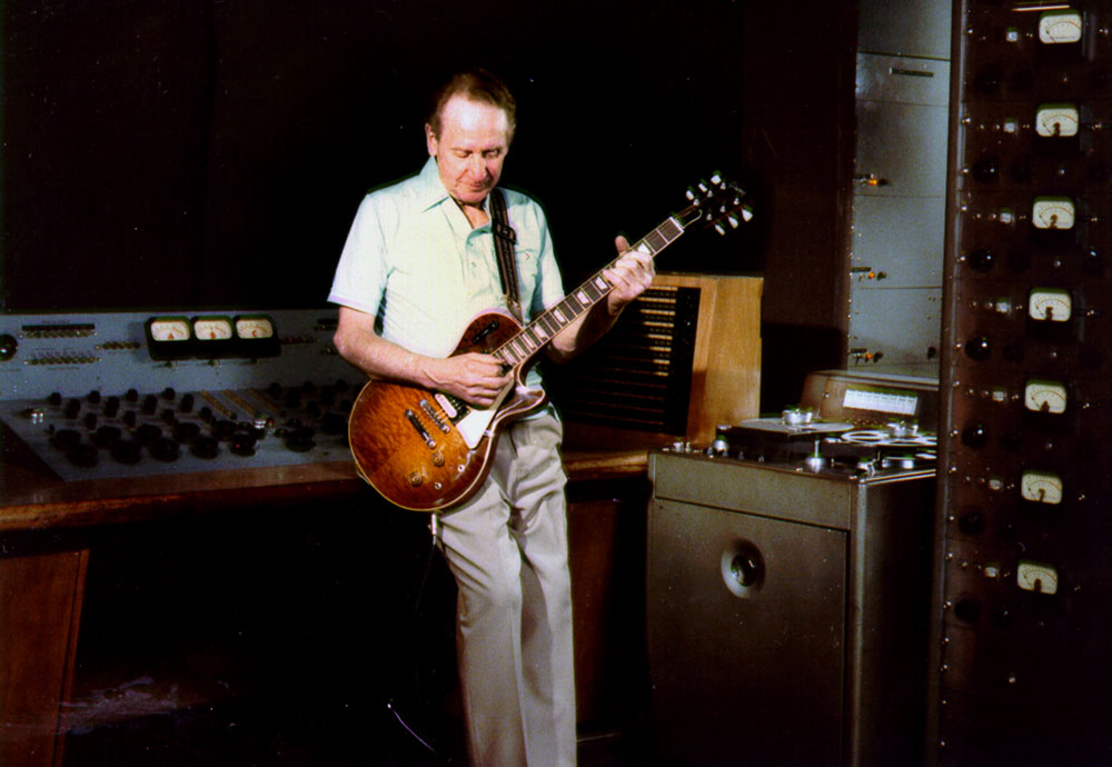 Les Paul in his home studio